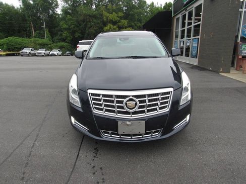 Used 2013 Cadillac XTS Luxury w/ Driver Awareness Package FWD image 9