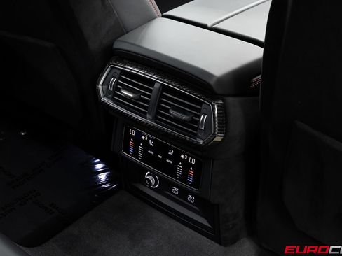 Used 2023 Lamborghini Urus Performante AWD/4WD image 46