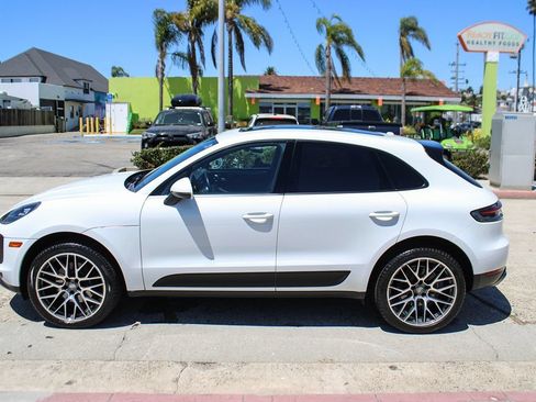 Used 2020 Porsche Macan AWD/4WD image 2