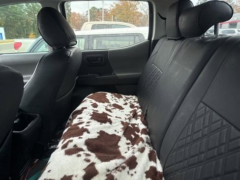 Used 2023 Toyota Tacoma SR image 33