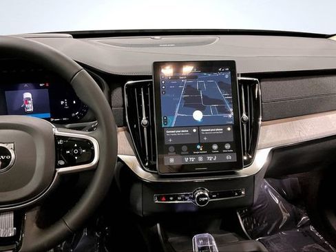 New 2026 Volvo XC90 B6 Ultra w/ Protection Package image 7