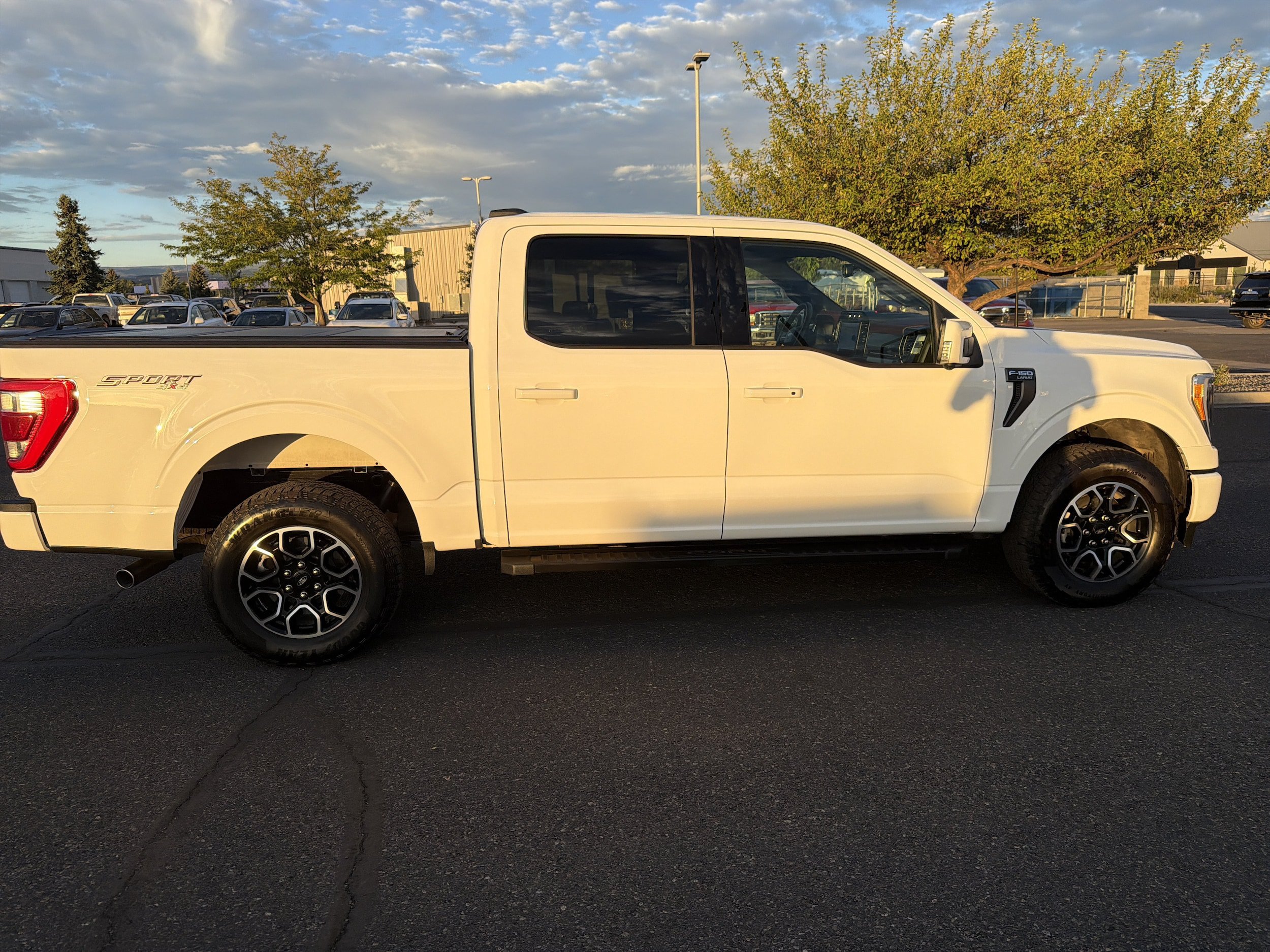 Used 2023 Ford F150 Lariat w/ Max Trailer Tow Package AWD/4WD image 8