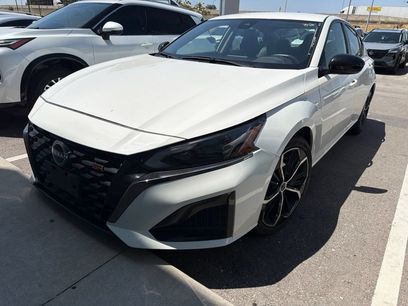 Used 2024 Nissan Altima 2.5 SR