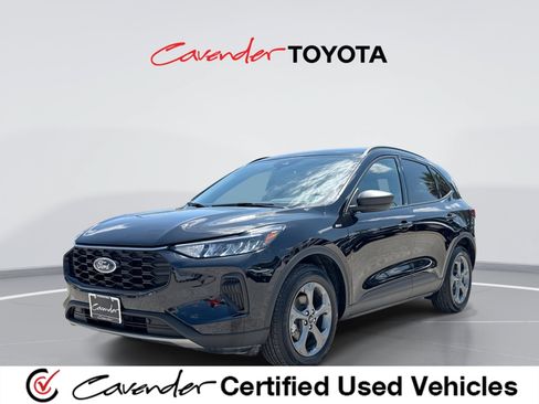Used 2025 Ford Escape ST-Line FWD image 1