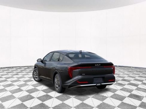 New 2026 Kia K4 LX image 5