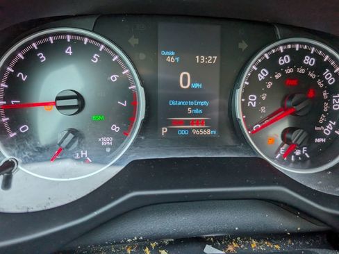 Used 2020 Toyota RAV4 LE image 15