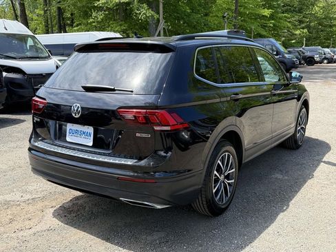 Used 2019 Volkswagen Tiguan SE AWD/4WD image 2