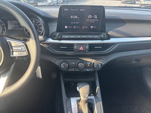 Used 2022 Kia Forte LXS FWD image 10