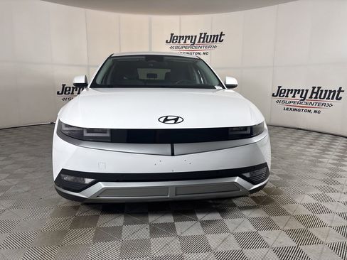 Used 2024 Hyundai Ioniq 5 SEL AWD/4WD image 2