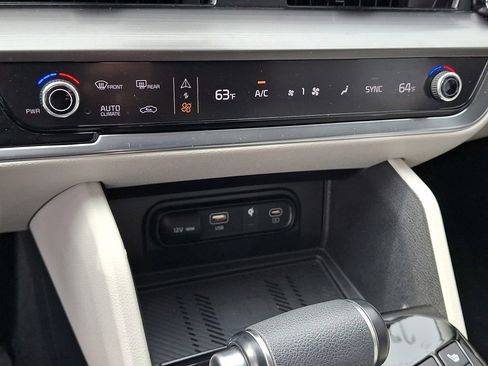 Used 2023 Kia Sportage EX FWD image 15