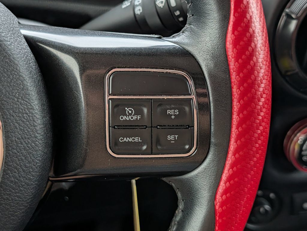 Used 2017 Jeep Wrangler Unlimited Rubicon AWD/4WD image 24