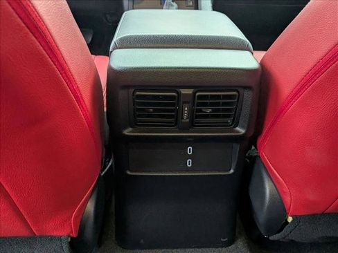 Used 2025 Toyota 4Runner SR5 AWD/4WD image 16