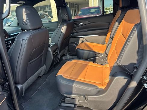 New 2027 Chevrolet Traverse Z71 w/ Driver Confidence Package AWD/4WD image 21