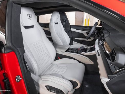 New 2025 Lamborghini Urus SE image 50