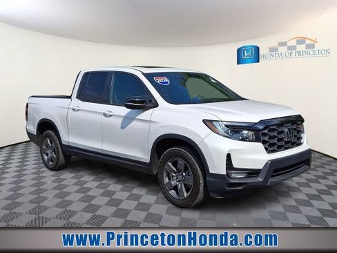 Certified 2024 Honda Ridgeline TrailSport image 1
