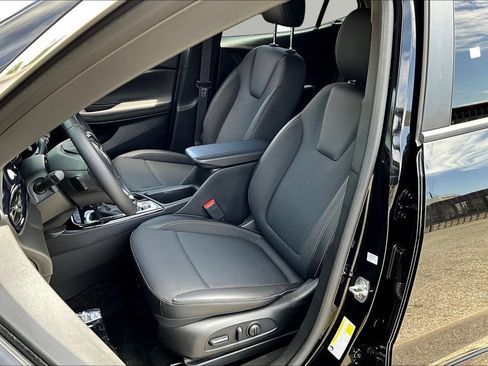 Used 2023 Buick Encore GX Select w/ Sport Touring Package FWD image 22