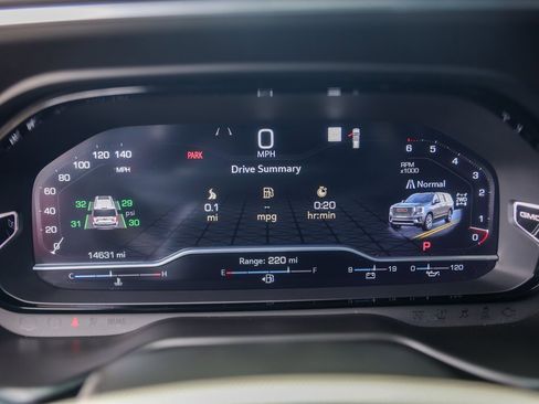 Used 2023 GMC Yukon Denali image 14