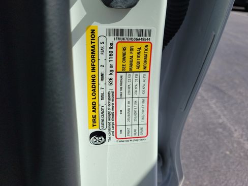 Certified 2025 Ford Explorer Active RWD image 30