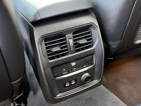 Used 2020 BMW 330i Sedan w/ Convenience Package RWD image 12