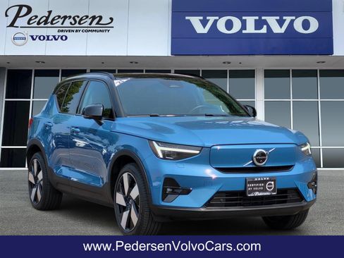 Certified 2023 Volvo XC40 Recharge Ultimate AWD/4WD image 1