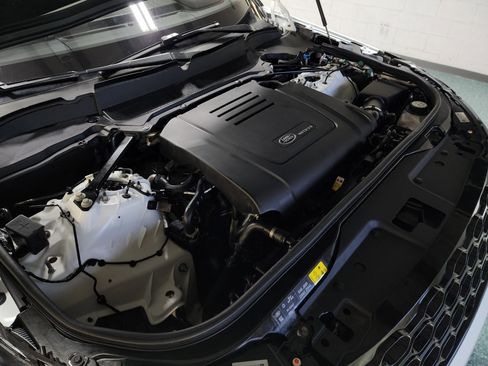 Used 2022 Land Rover Discovery S R-Dynamic image 52