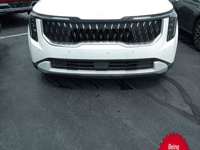 Used 2025 Kia Carnival