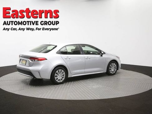 Used 2022 Toyota Corolla LE FWD image 42