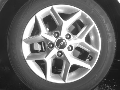 Used 2025 Kia Soul LX w/ LX Technology Package FWD image 15