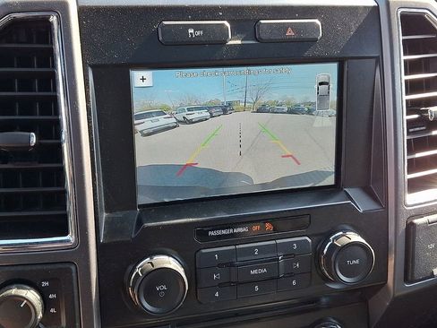 Used 2016 Ford F150 XLT w/ Equipment Group 302A Luxury image 4