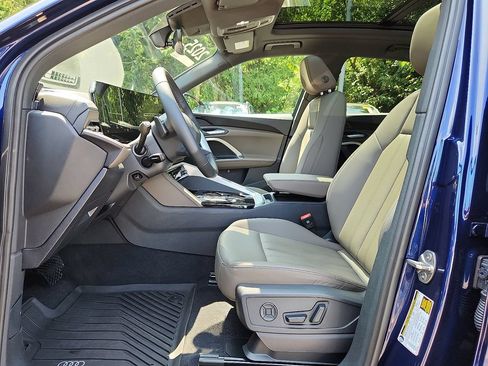 Used 2025 Audi Q5 Premium w/ Convenience Package AWD/4WD image 19