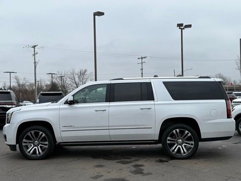 Used 2019 GMC Yukon XL Denali w/ Denali Ultimate Package image 51