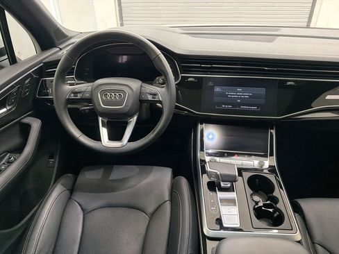 Used 2025 Audi Q7 3.0T Prestige AWD/4WD image 28