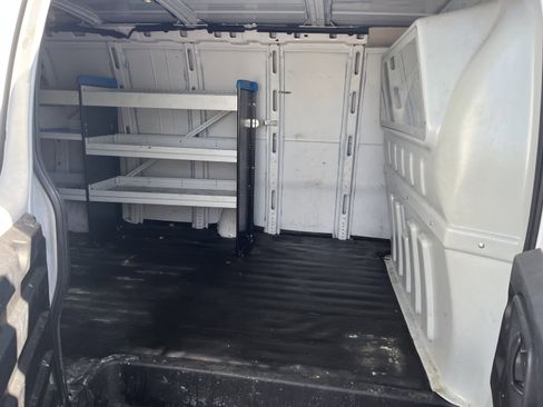 Used 2019 Chevrolet Express 3500 Extended w/ Driver Convenience Package RWD image 13