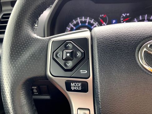 Used 2018 Toyota 4Runner SR5 Premium RWD image 22