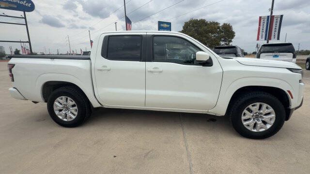 Used 2022 Nissan Frontier SV RWD image 9