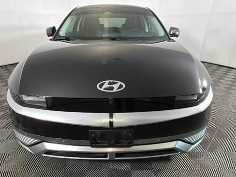 Used 2023 Hyundai Ioniq 5 Limited AWD/4WD image 7