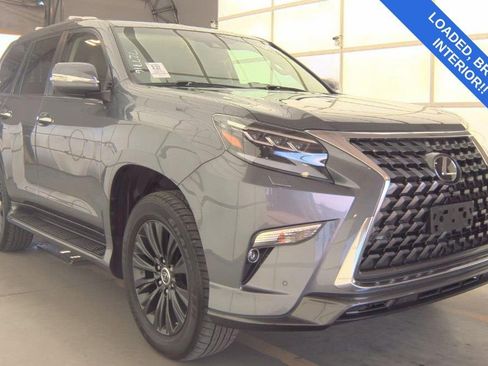 Used 2023 Lexus GX 460 Luxury w/ Sport Design Package image 2