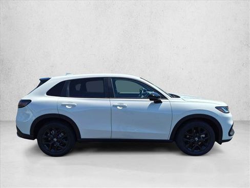 Used 2024 Honda HR-V Sport image 4