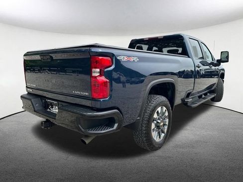 Certified 2022 Chevrolet Silverado 2500 Custom w/ Custom Value Package AWD/4WD image 17