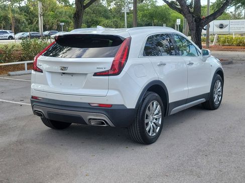 Used 2020 Cadillac XT4 Premium Luxury w/ Enhanced Visibility Package image 4