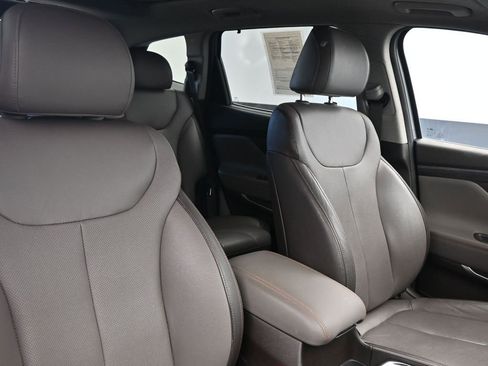 Used 2019 Hyundai Santa Fe FWD image 11