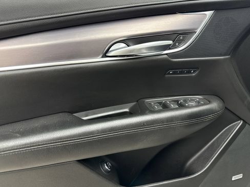 Used 2019 Cadillac XT5 Premium Luxury AWD/4WD image 35