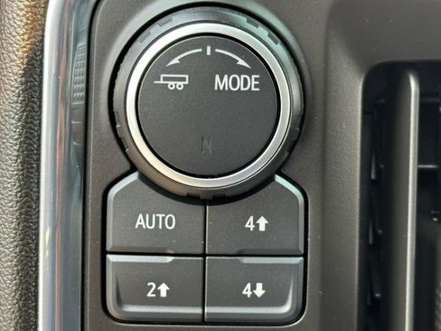 Used 2022 Chevrolet Silverado 3500 LTZ w/ LTZ Convenience Package AWD/4WD image 27