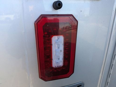 Used 2018 Chevrolet Silverado 3500 LT image 11