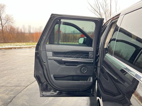 Used 2019 Ford Expedition Max Platinum image 36