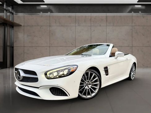 Used 2017 Mercedes-Benz SL 550 image 16