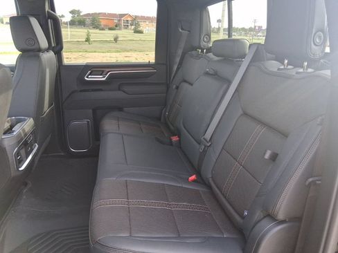 Used 2026 Chevrolet Silverado 2500 High Country w/ Midnight Edition AWD/4WD image 12