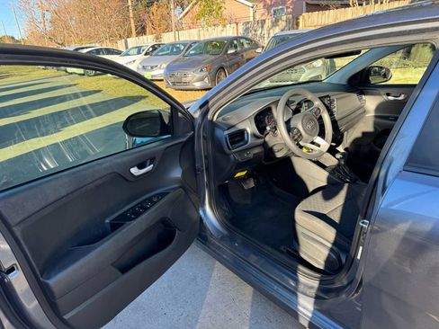 Used 2020 Kia Rio S FWD image 14