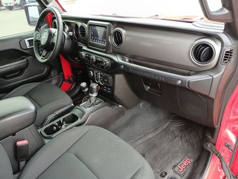 Used 2022 Jeep Wrangler Unlimited Sport AWD/4WD image 29