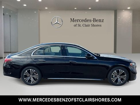 New 2026 Mercedes-Benz E 350 4MATIC Sedan image 6